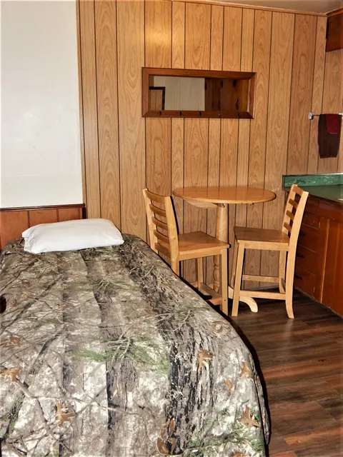 Cabin #1 at Pyramid Lake Lodge — photo 3