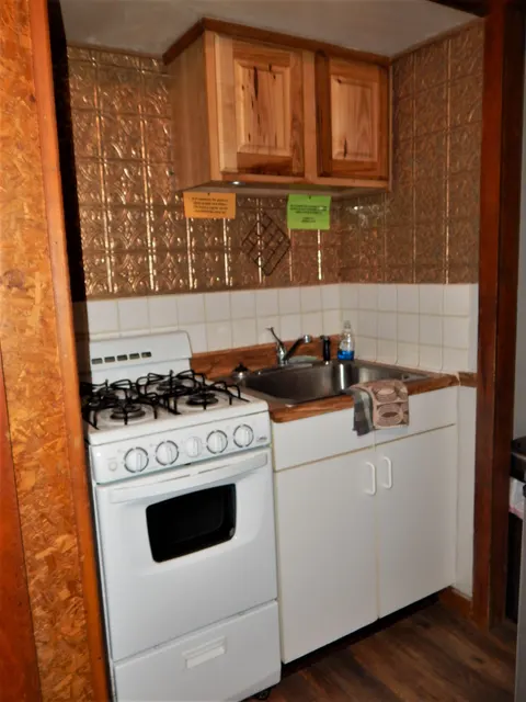 Cabin #3 at Pyramid Lake Lodge — photo 5