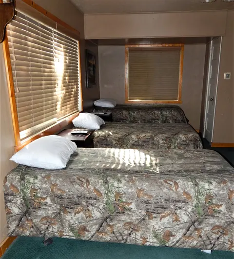 Cabin #5 at Pyramid Lake Lodge — photo 5