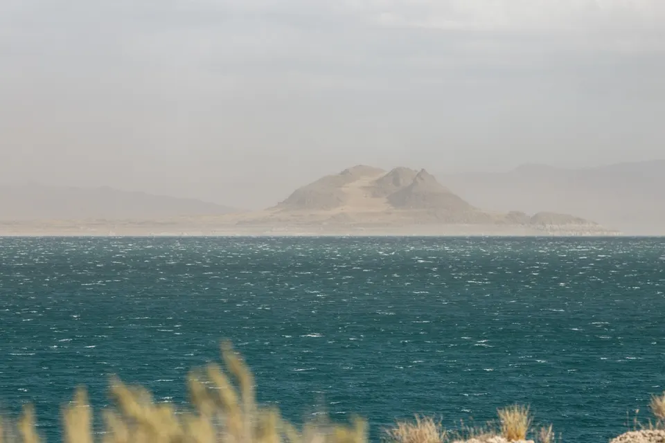 Pyramid Lake at dusk