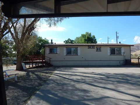 Modular #21 at Pyramid Lake Lodge — photo 7