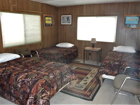 Trailer #6 at Pyramid Lake Lodge — photo 5