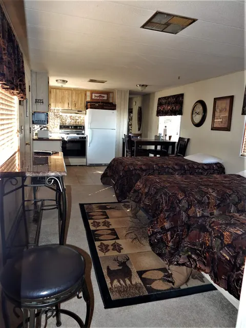 Trailer #7 at Pyramid Lake Lodge — photo 6