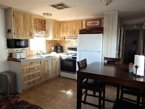 Trailer #7 at Pyramid Lake Lodge — photo 5