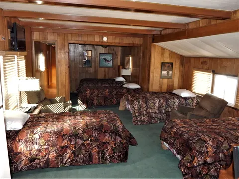 Trailer #8 at Pyramid Lake Lodge — photo 5