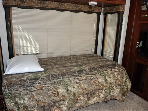 Road Ranger #14 at Pyramid Lake Lodge — photo 6
